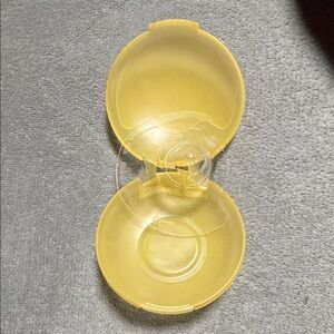 Medela Yellow Breast Shells
